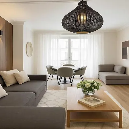 Champs Elysees - Premium Family For 5 Apartmán
