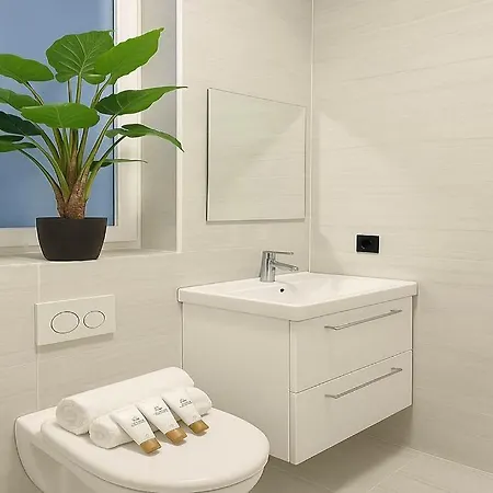 Champs Elysees - Premium Family For 5 Paříž