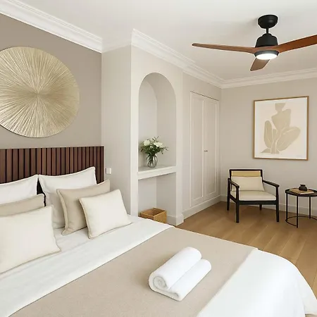 Champs Elysees - Premium Family For 5 Apartmán *