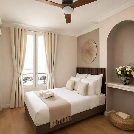 Champs Elysees - Premium Family For 5