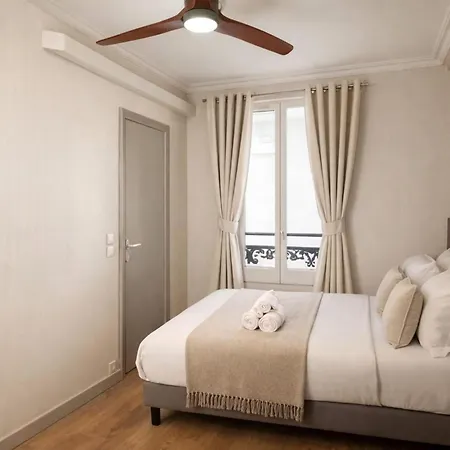 Champs Elysees - Premium Family For 5 Apartamento