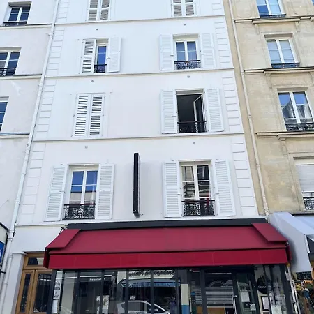 Apartment Parisian Family Flat