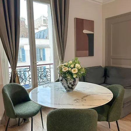 Parisian Family Flat Apartment