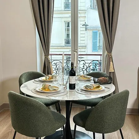 Parisian Family Flat * Paris